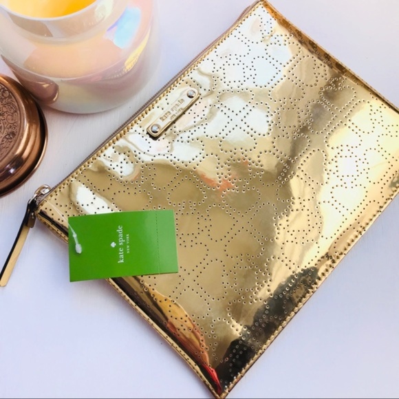 kate spade Handbags - NWT! ♠️ Kate Spade New York large Metro Pouch